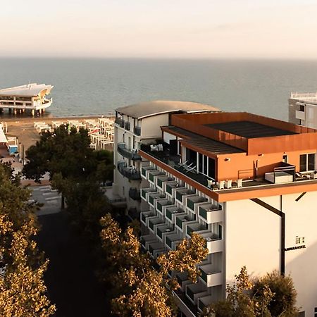 Hotel Lampara Lignano Sabbiadoro Bagian luar foto