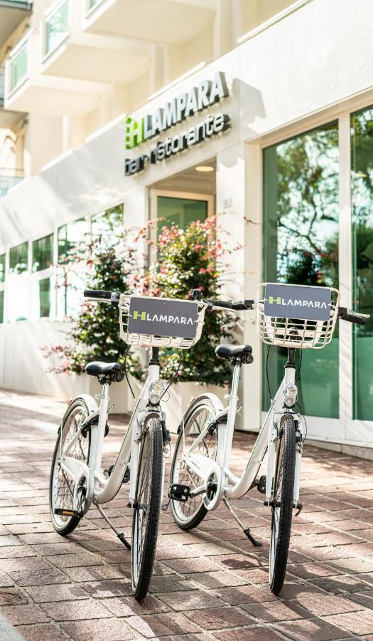Hotel Lampara Lignano Sabbiadoro Bagian luar foto