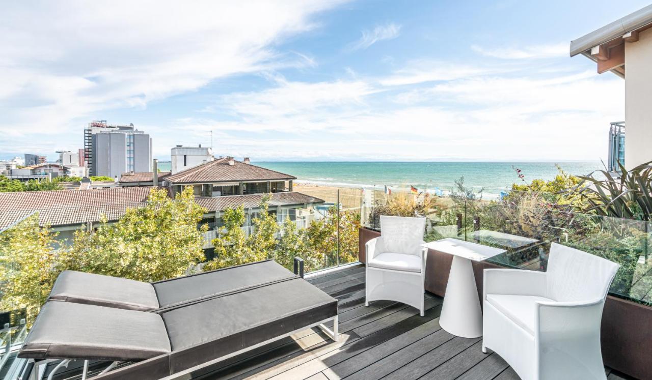 Hotel Lampara Lignano Sabbiadoro Bagian luar foto