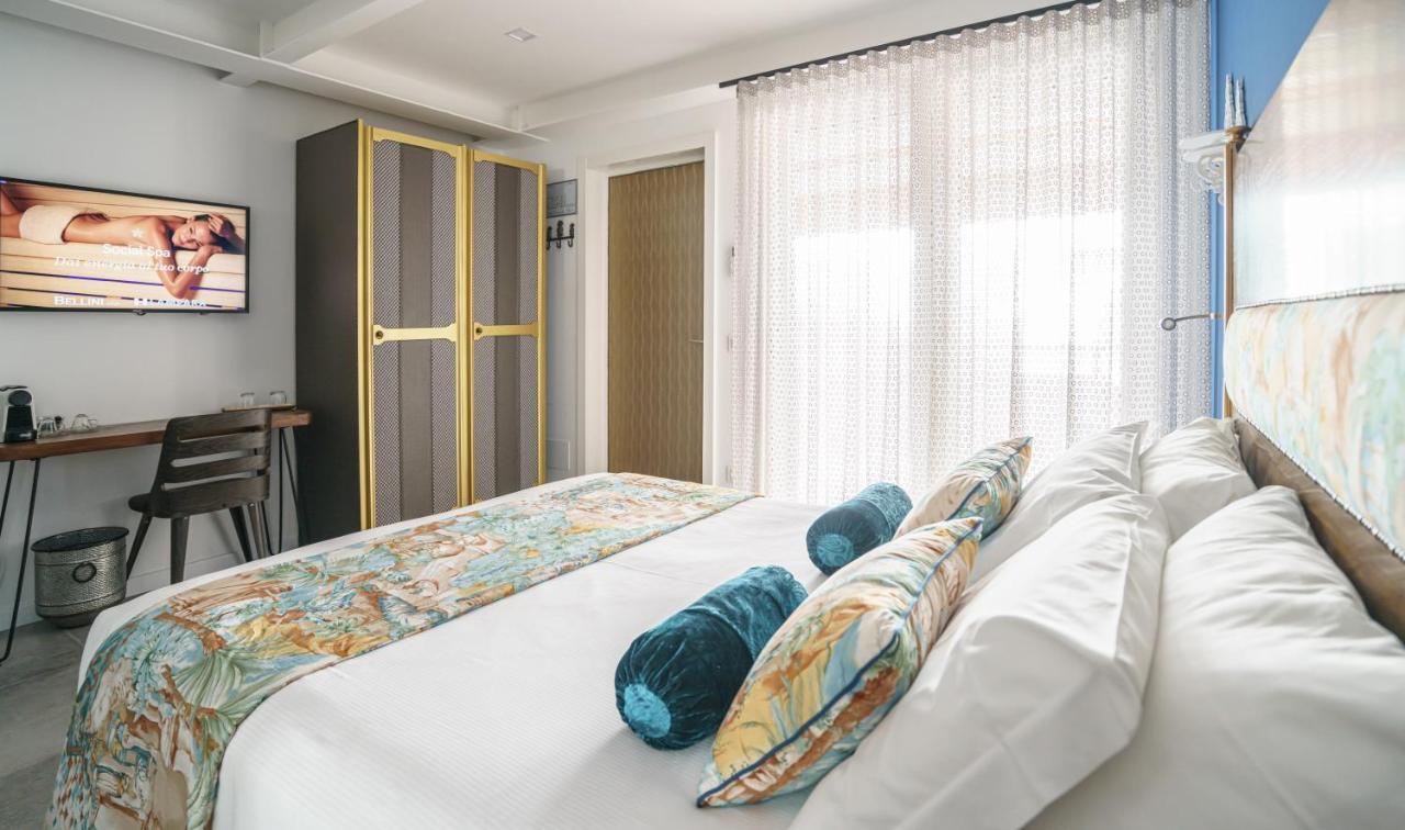 Hotel Lampara Lignano Sabbiadoro Bagian luar foto