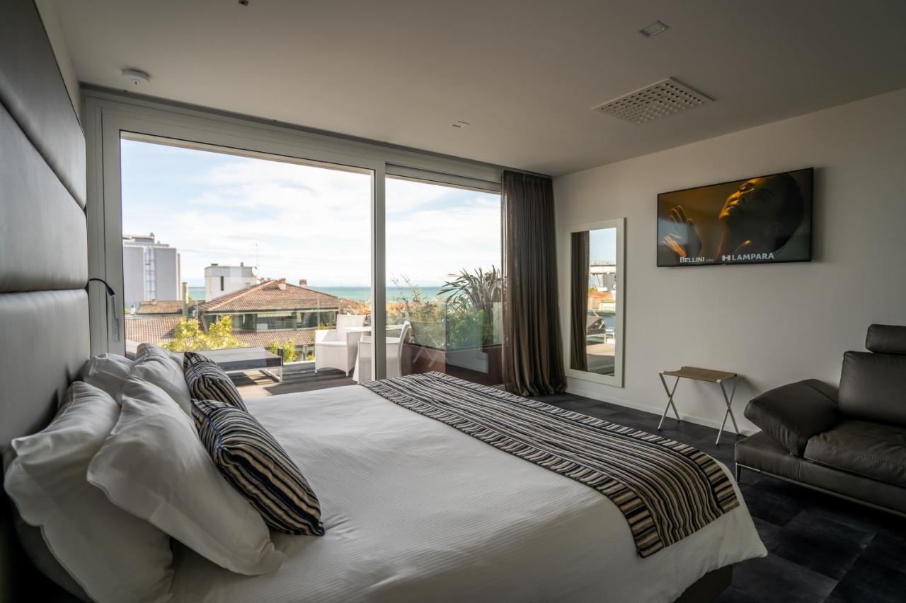 Hotel Lampara Lignano Sabbiadoro Bagian luar foto