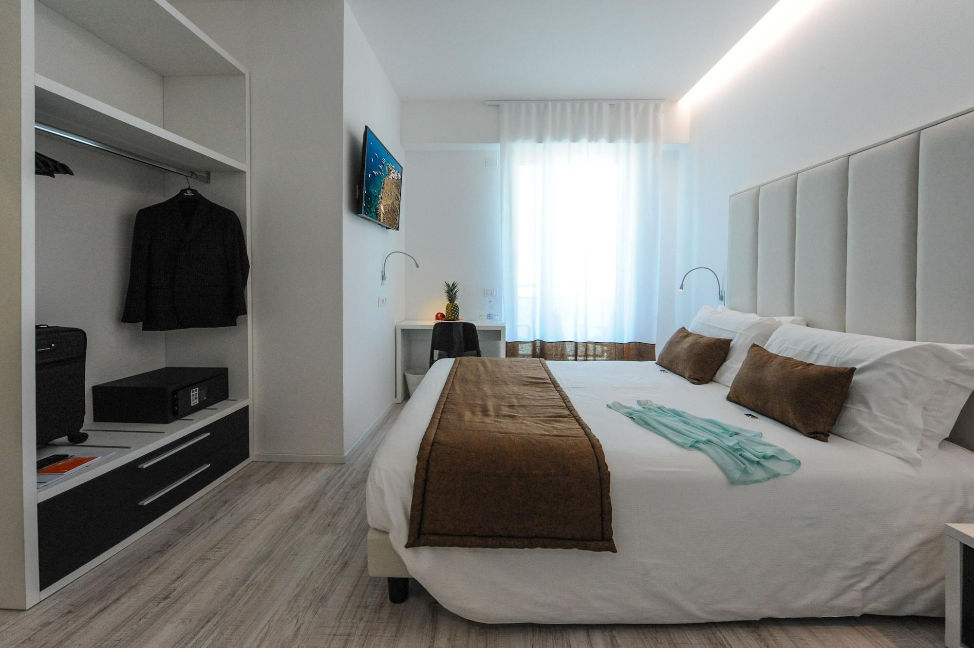 Hotel Lampara Lignano Sabbiadoro Bagian luar foto