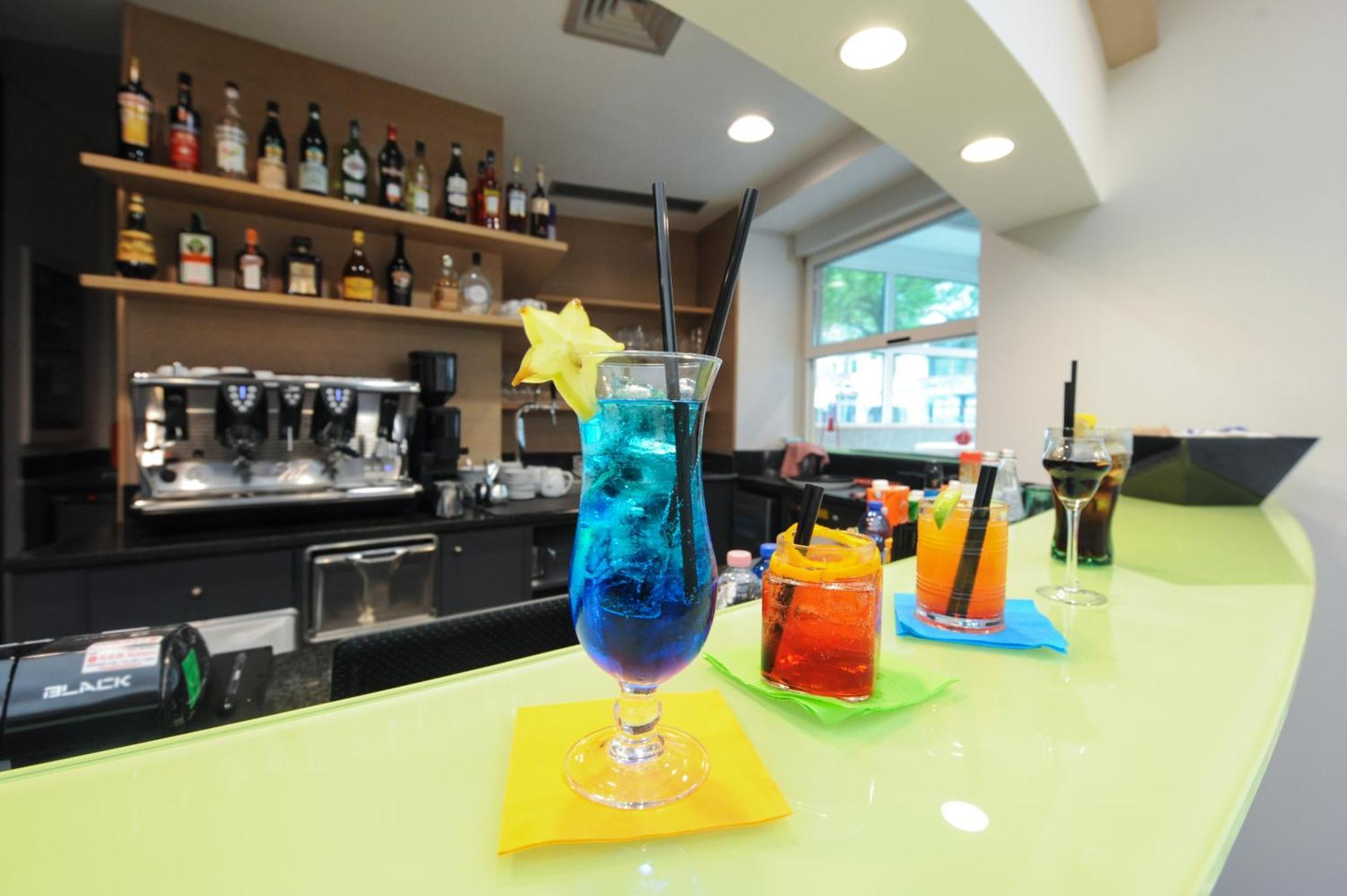 Hotel Lampara Lignano Sabbiadoro Bagian luar foto
