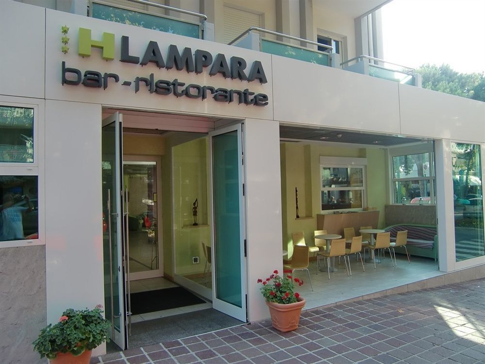 Hotel Lampara Lignano Sabbiadoro Bagian luar foto